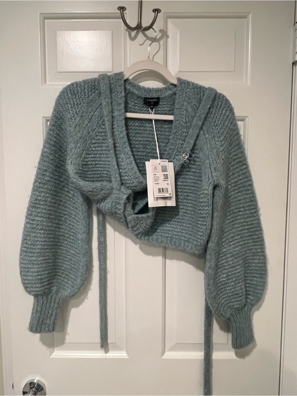 CHANEL 2021 Cropped Knit Cardigan with Balloon Sleeves